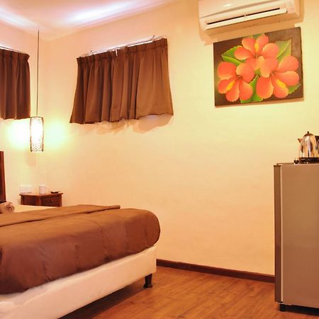 Bemo Corner Guest House Kuta Lombok Δωμάτιο φωτογραφία