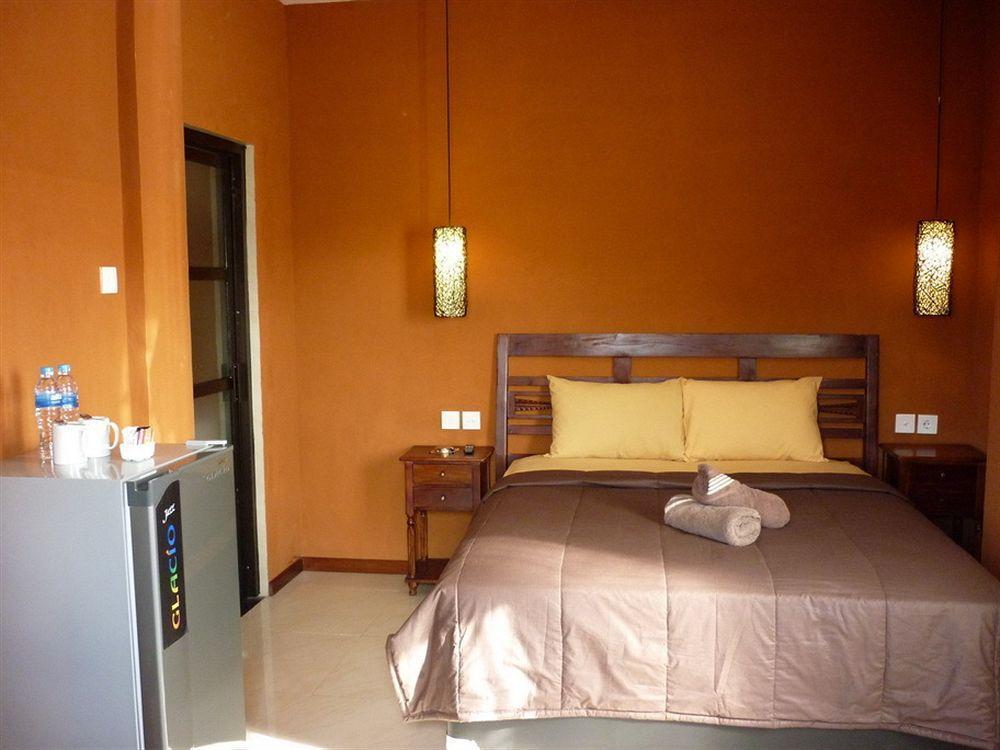 Bemo Corner Guest House Kuta Lombok Εξωτερικό φωτογραφία