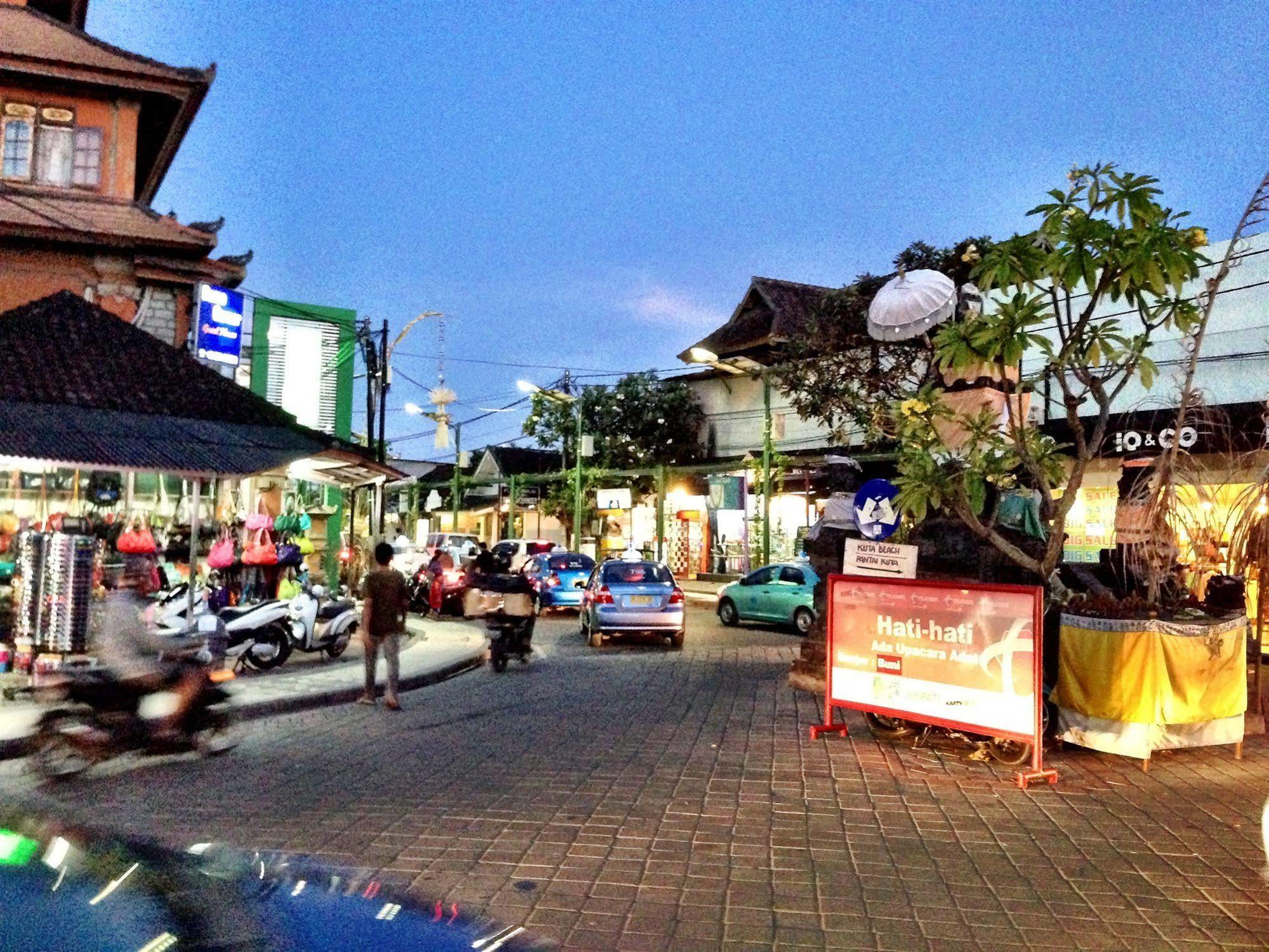 Bemo Corner Guest House Kuta Lombok Εξωτερικό φωτογραφία